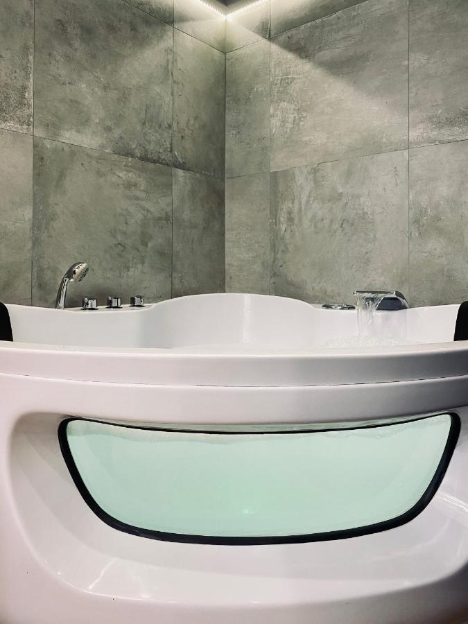 Apartment Premium Jacuzzi For Couples, Old Town Krakov Exteriér fotografie