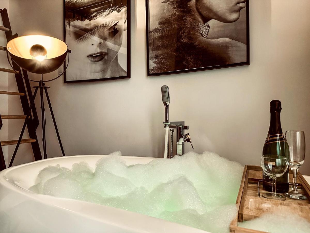 Apartment Premium Jacuzzi For Couples, Old Town Krakov Exteriér fotografie