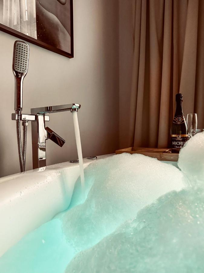 Apartment Premium Jacuzzi For Couples, Old Town Krakov Exteriér fotografie
