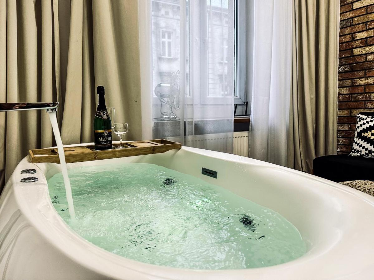 Apartment Premium Jacuzzi For Couples, Old Town Krakov Exteriér fotografie